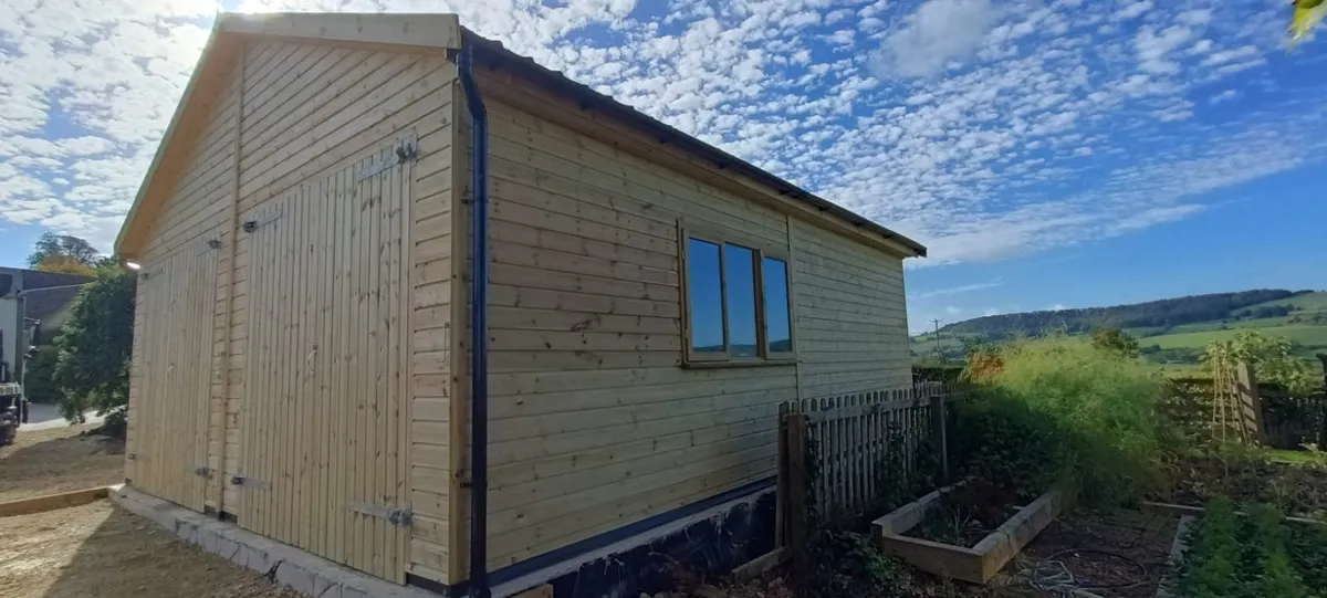 How To Make a Detached Garage Look Like Part of Your Property