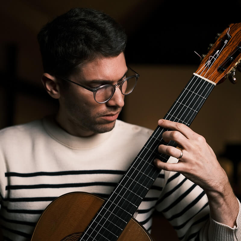 Most Guitarists Barre Wrong, Even After Years of Practice