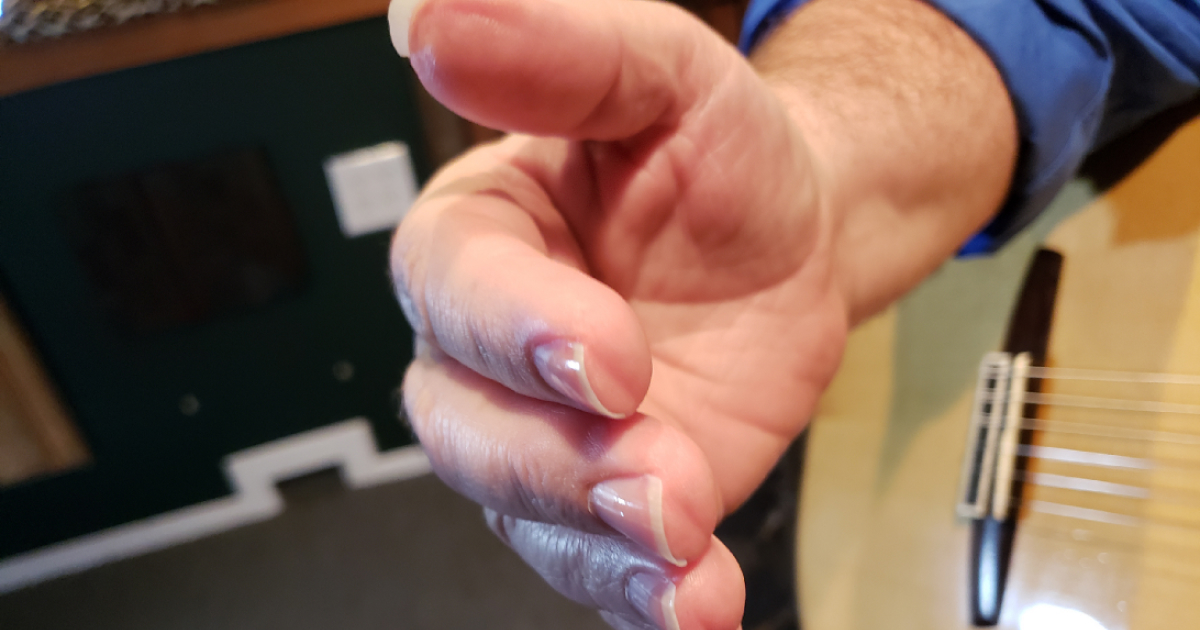 Scott Tennant on “Hooked” Fingernails – Ask an Artist