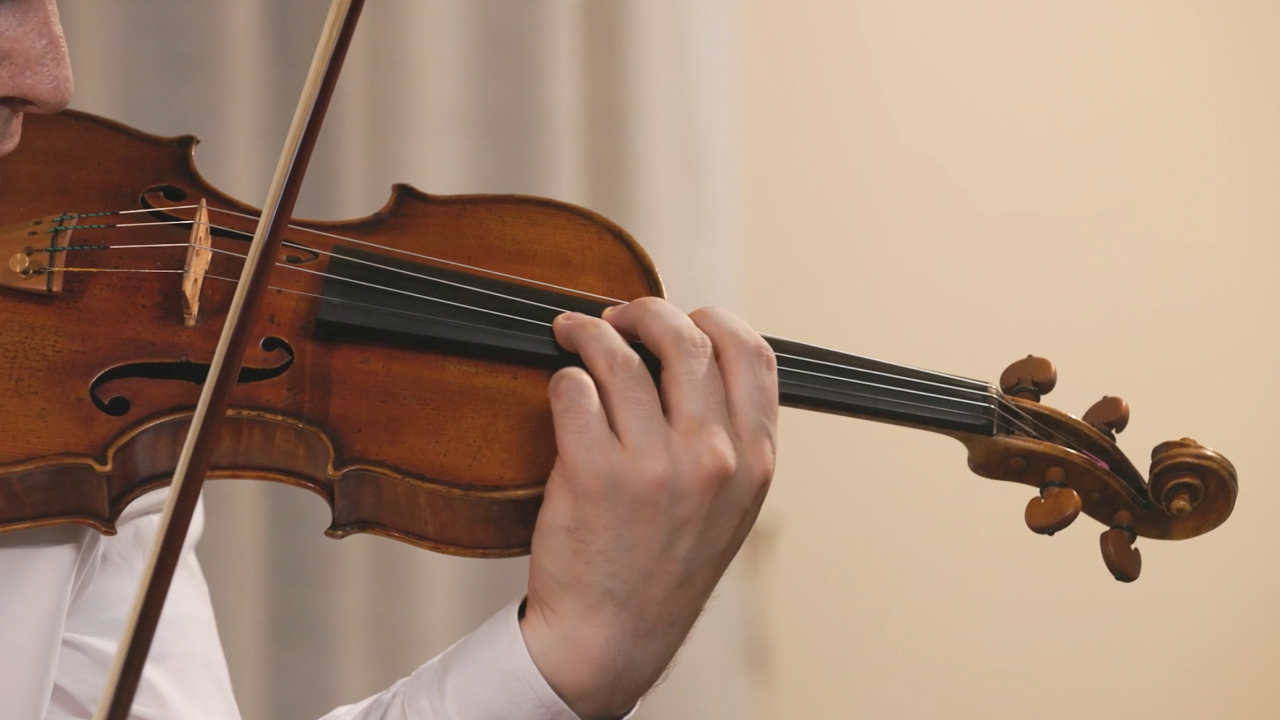 How Augustin Hadelich rethinks hard passages on violin