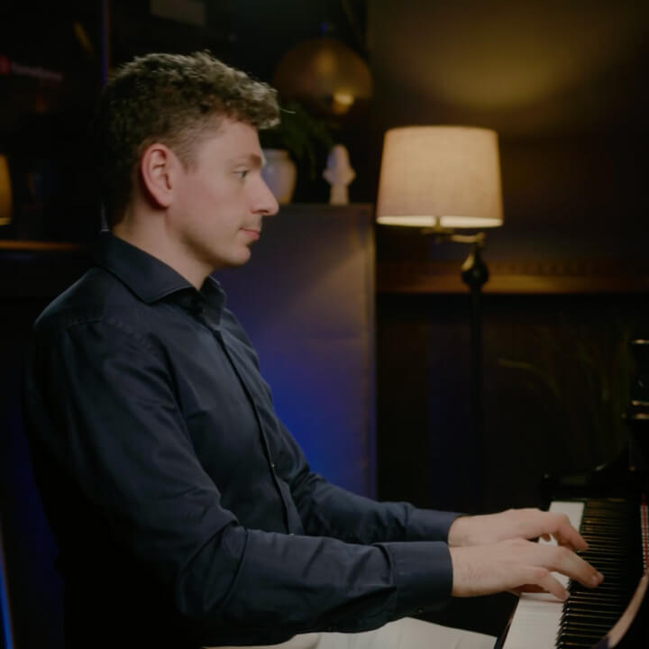 The Trick to a Waltz That Glides
