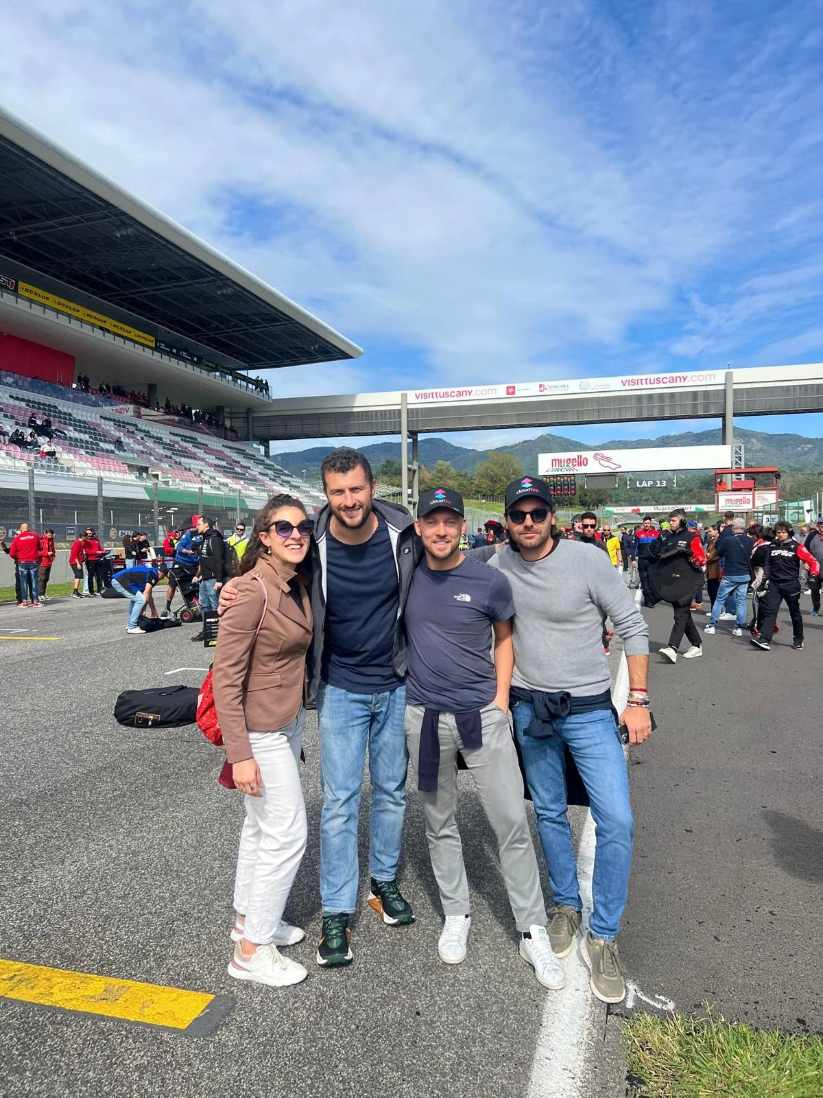 Foto di gruppo griglia di partenza da Martin 47