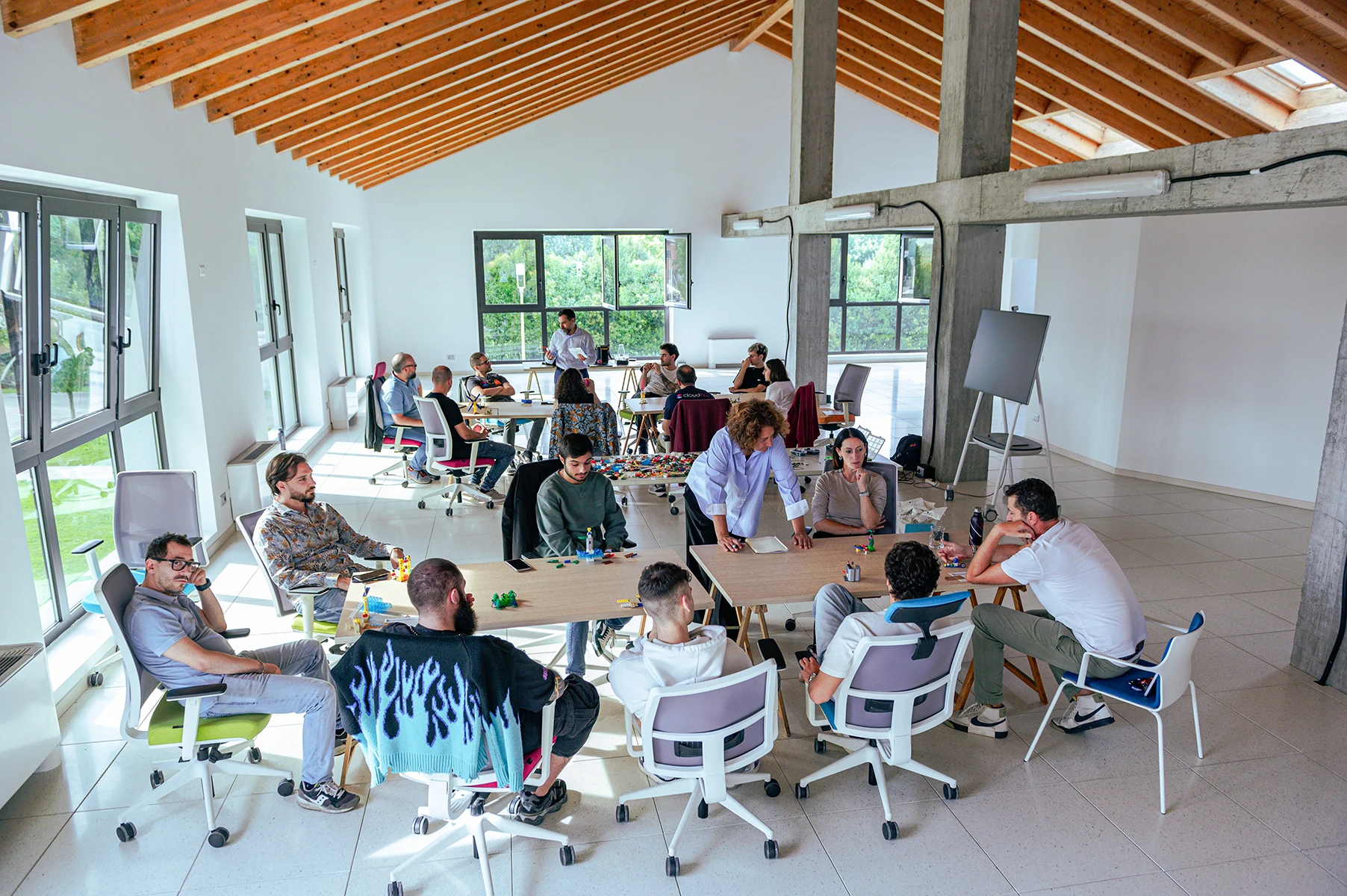 Team CloudFire durante un’attività di team building con LEGO