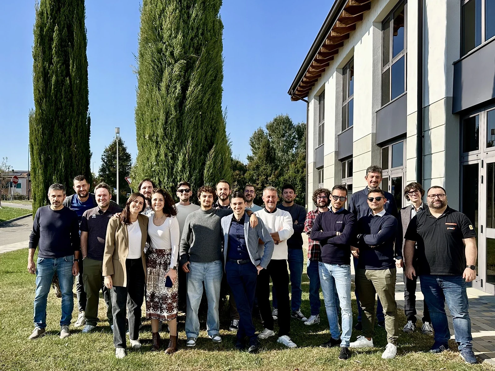 Foto di gruppo CloudFire Academy con Acronis 