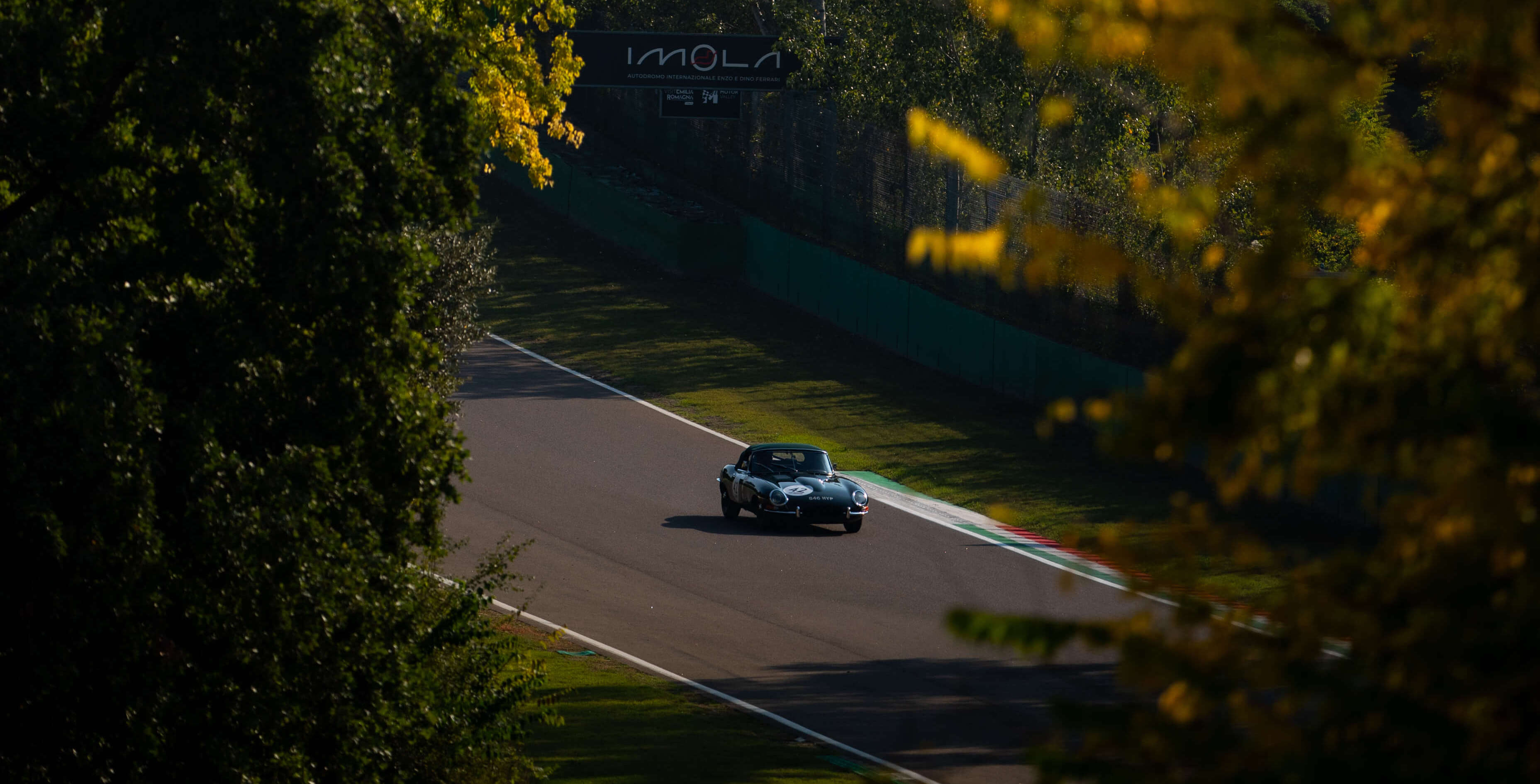 E-Type Takes Victory in the Gentlemen Challenge at Imola Classic