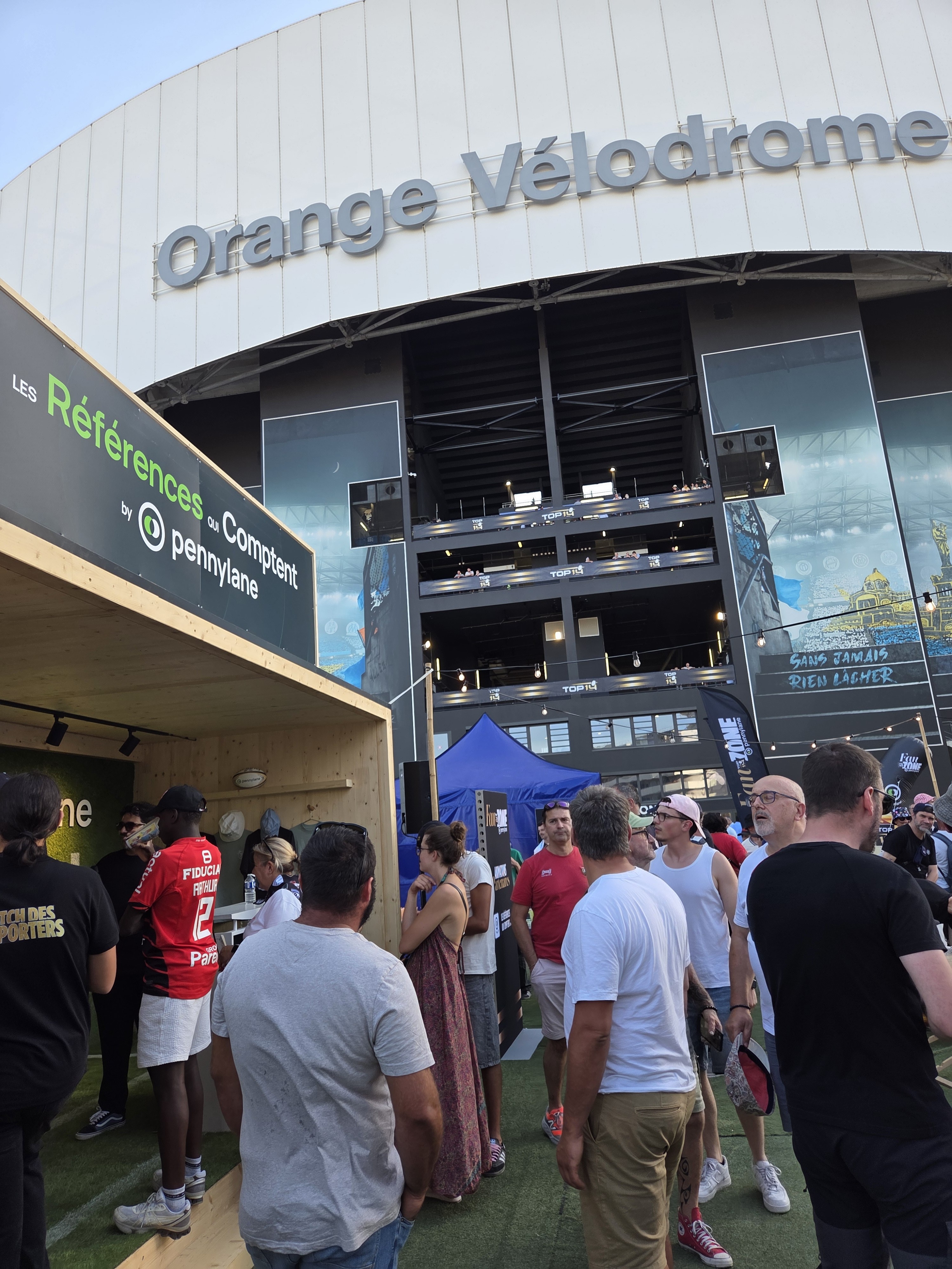 fan zone personnalisée