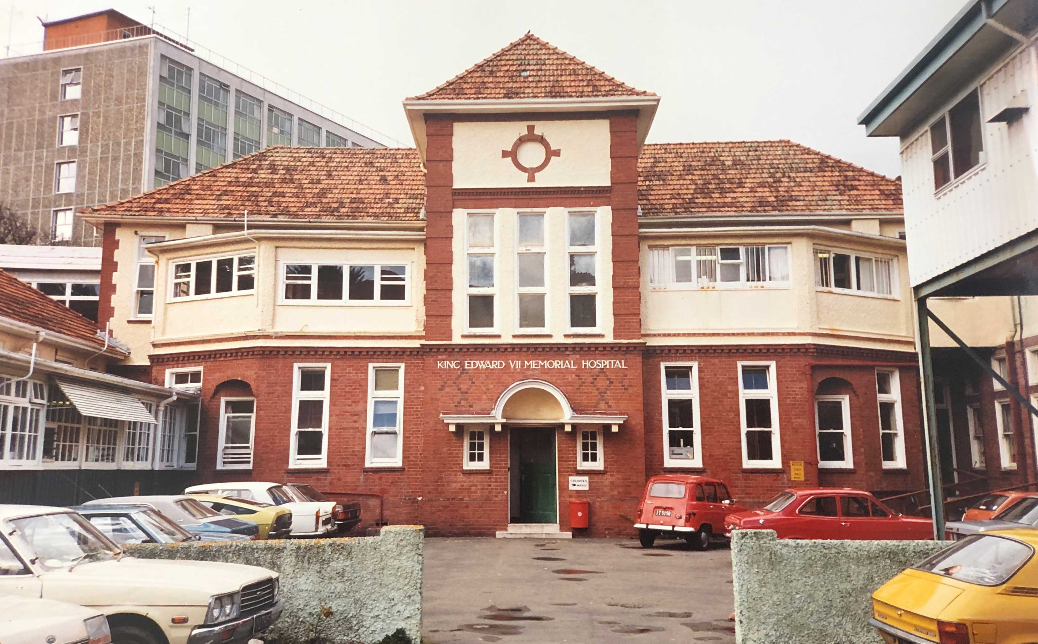 Children's Hospital, 1985. Wellington Hospital Archives, as gathered by Ron Easthope, honorary archivist and retired cardiologist. Further image details unknown; reproduced with permission from Health New Zealand | Te Whatu Ora.