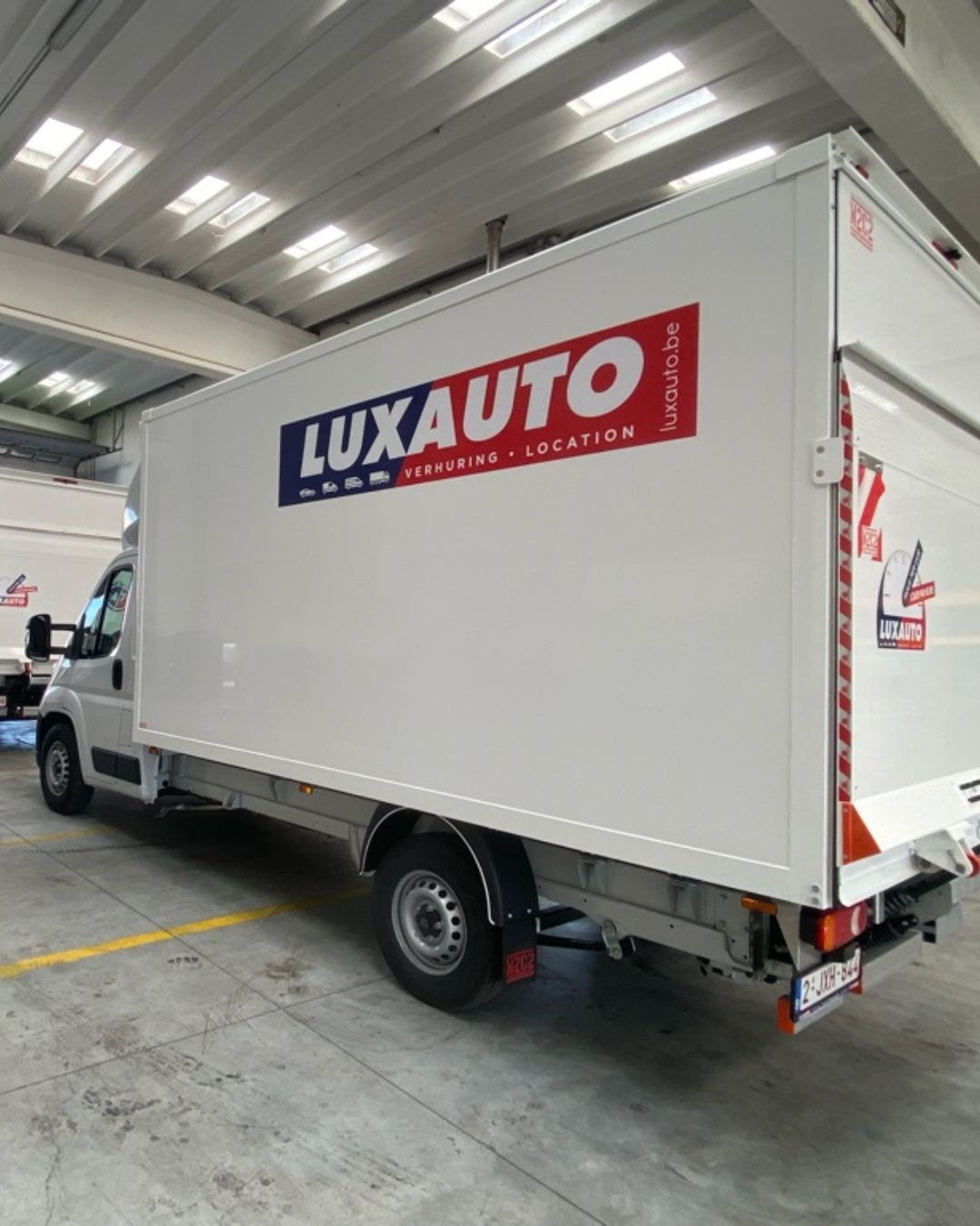 Camionette met logo luxauto