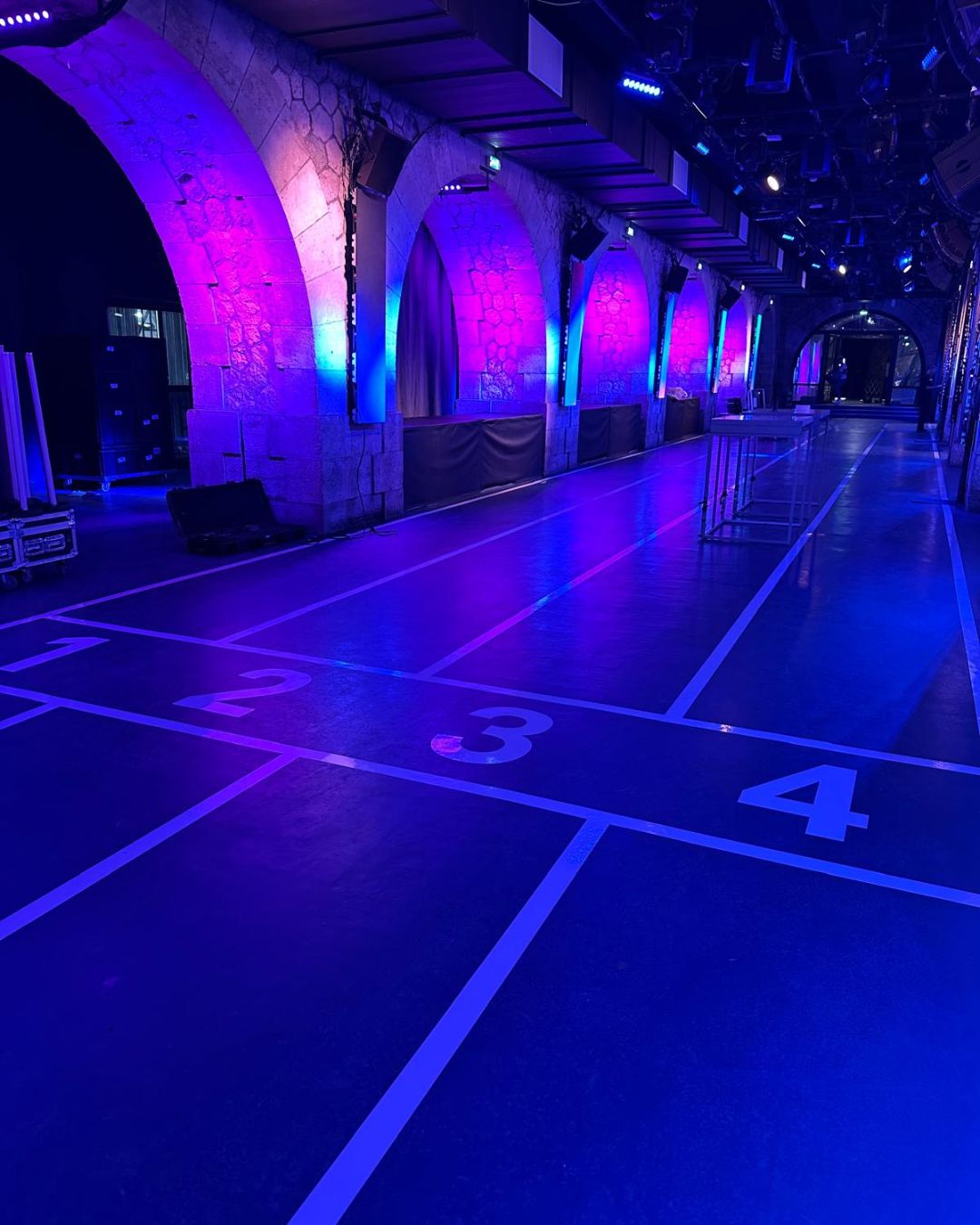 Vloerstickers atletiekbaan Zalando event
