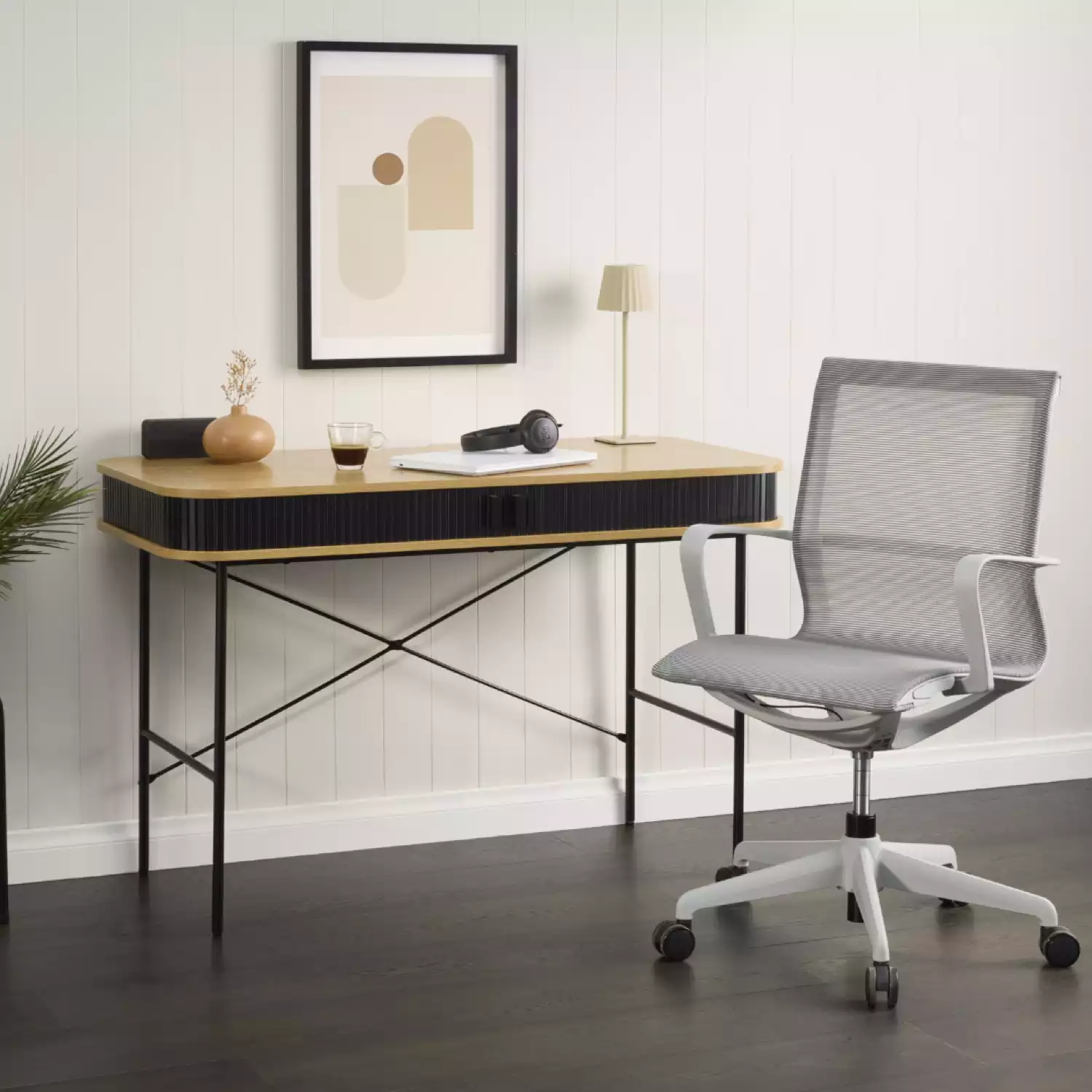 Pago International Aries Ergonomic Chair - Grey in situ