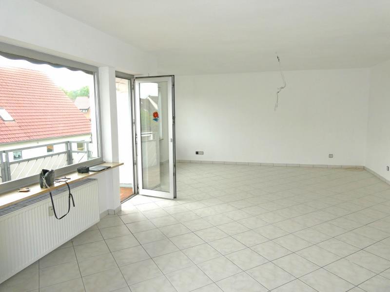 N-Werderau: Schöne 3-Zi-Whg. im 1.OG eines 3-FH, großer Balkon, Blick ins Grüne, Garage, 2 Keller - Photo 2