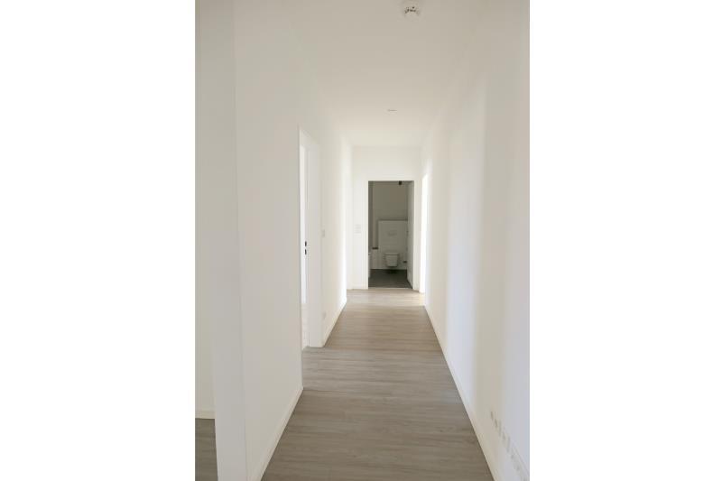FÜ-Sack: Schön geschnittene 3-Zi-Whg (2.OG o.A.) mit Balkon - Foto 4