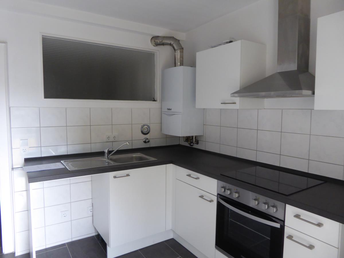 N-Lichtenhof: Charmante 2-Zi-Whg., (1.OG), Holzdielen, Balkon - Foto 1