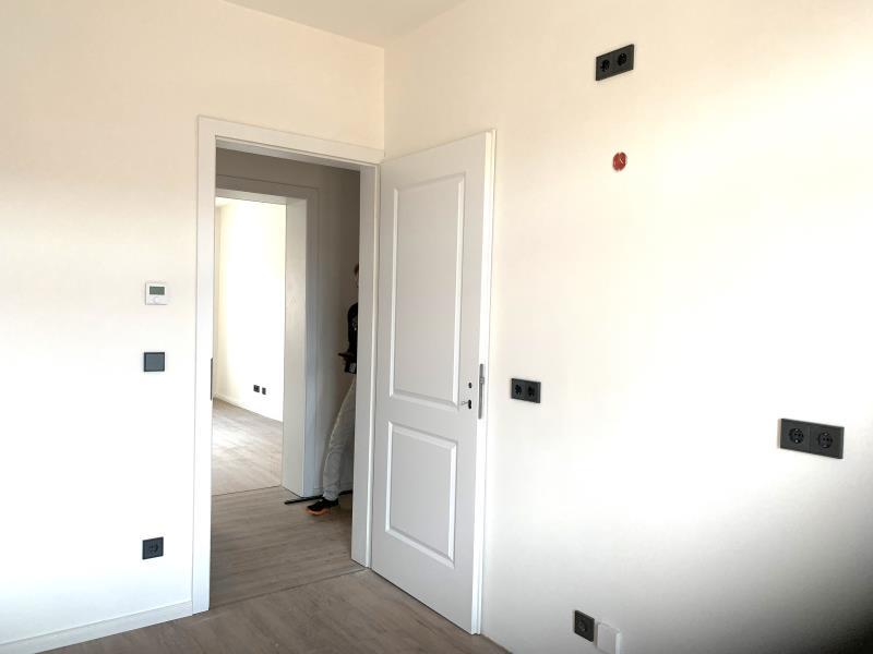 N-Steinbühl: Erstbezug! Attraktive 3-Zi-Whg., 2.OG (m.A.), Einbauküche, Kühlung, Balkon, Stpl. - Photo 5