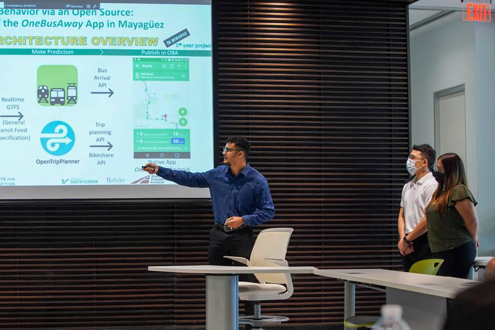 Fachada del Puerto Rico Innovation & Technology Service en Hato Rey, Puerto Rico