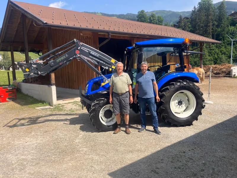 Traktor-Übergabe
