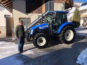 Übergabe eines New Holland Traktor T4