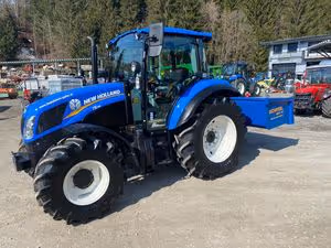 Traktorübergabe New Holland T5.95