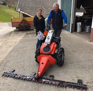 Übergabe eines AEBI Motomähers