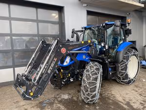 Traktorübergabe New Holland T5.120 Auto Command