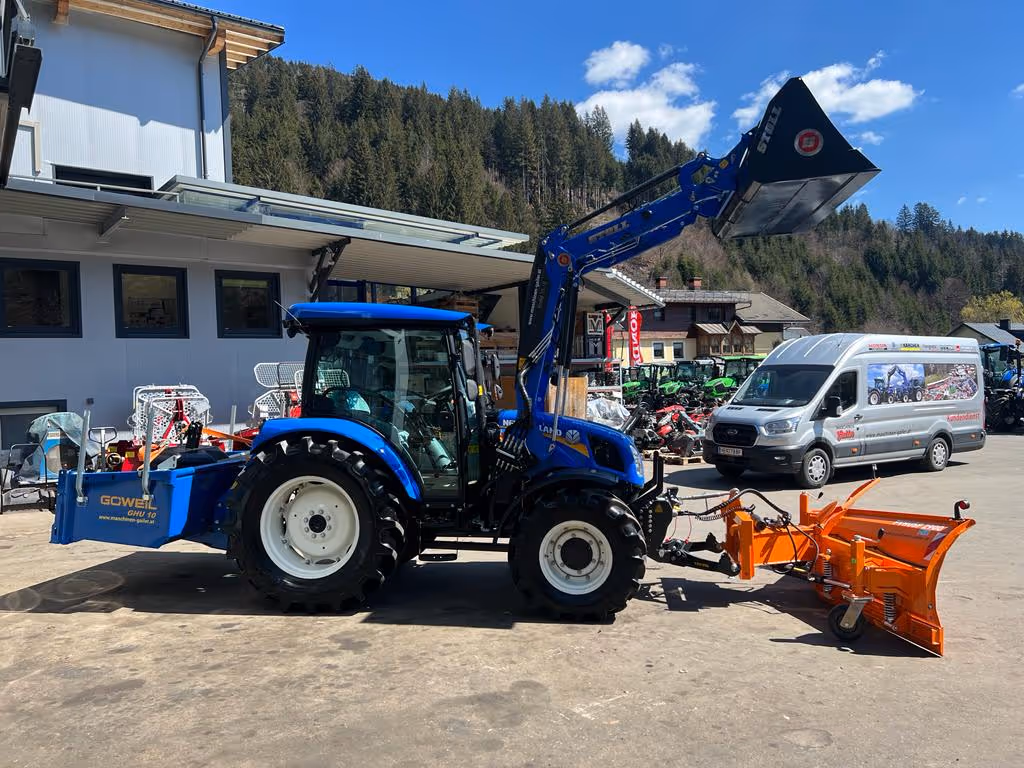 NEW HOLLAND Traktorübergabe