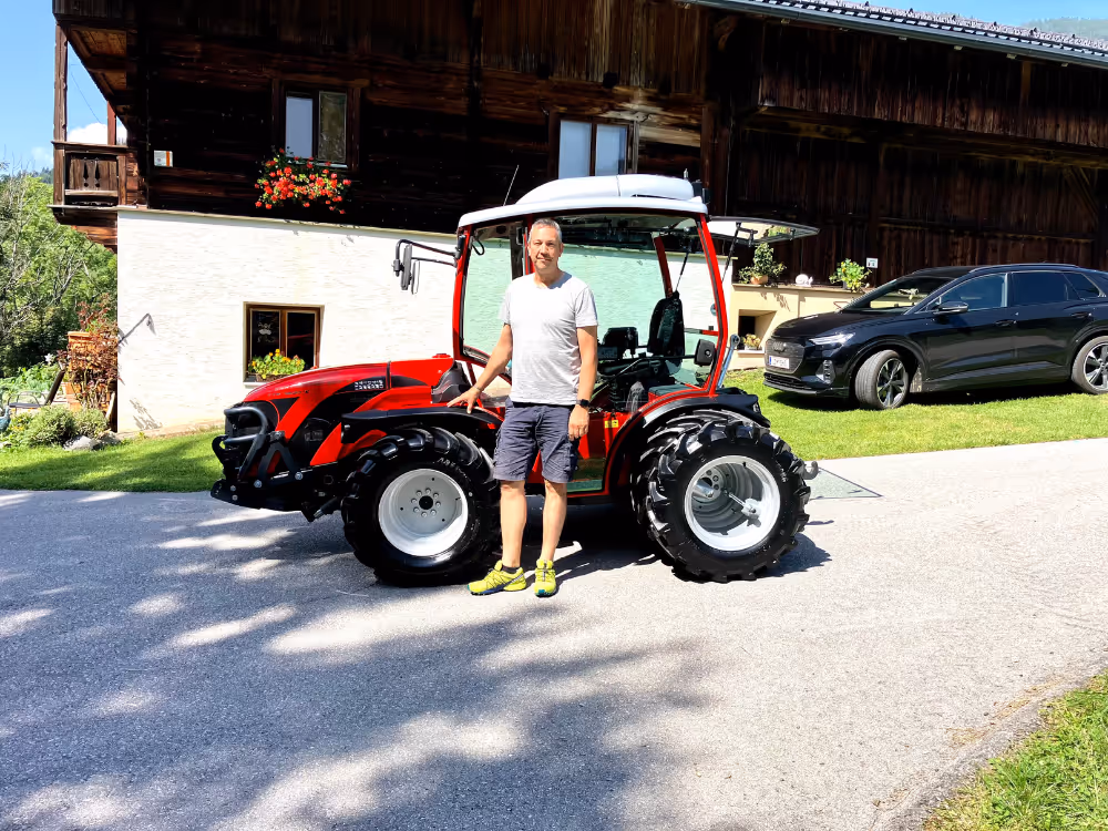 CARRARO Traktorübergabe TTR 7600 Infinity