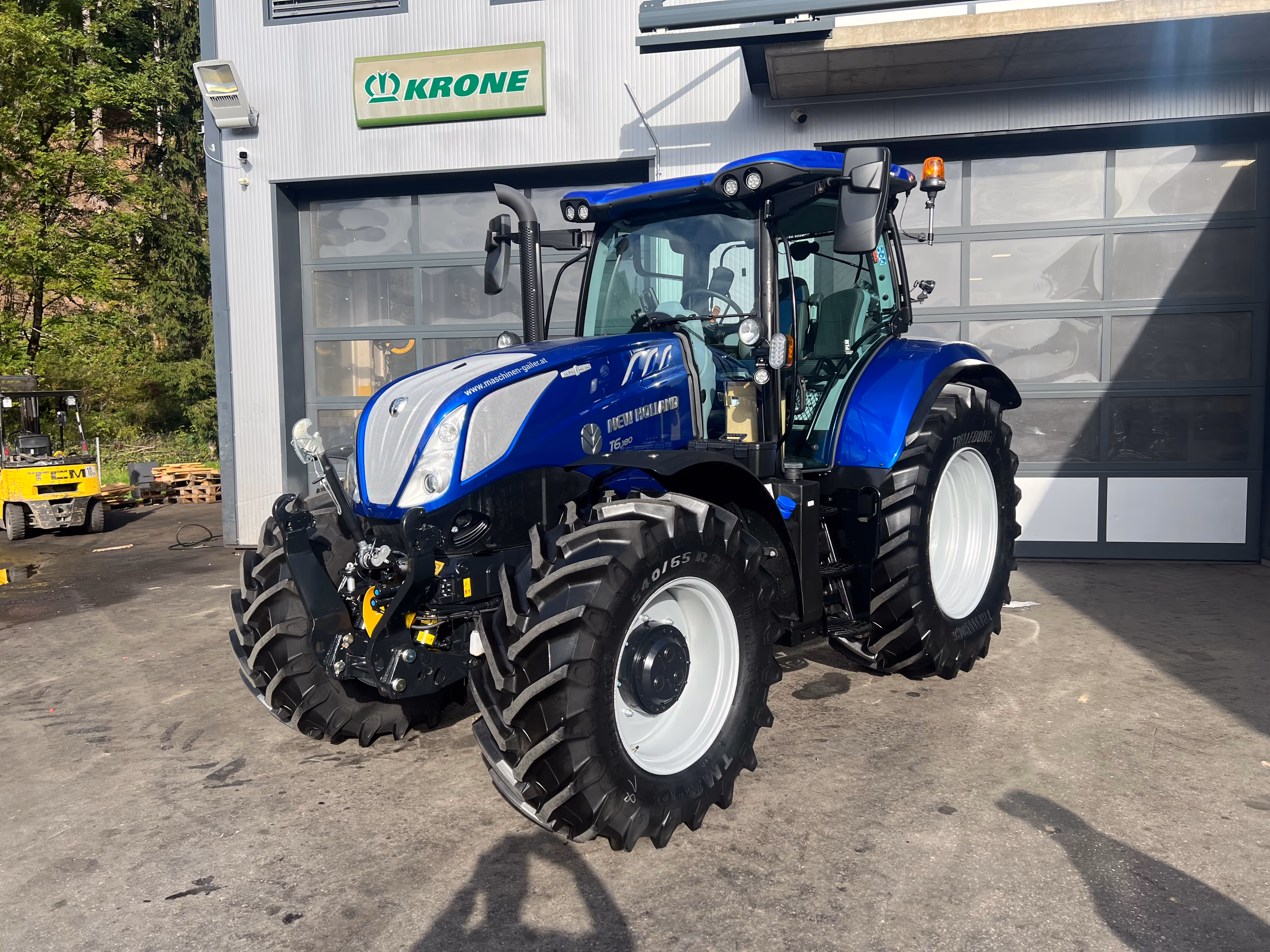 NEW HOLLAND Traktor Übergabe
