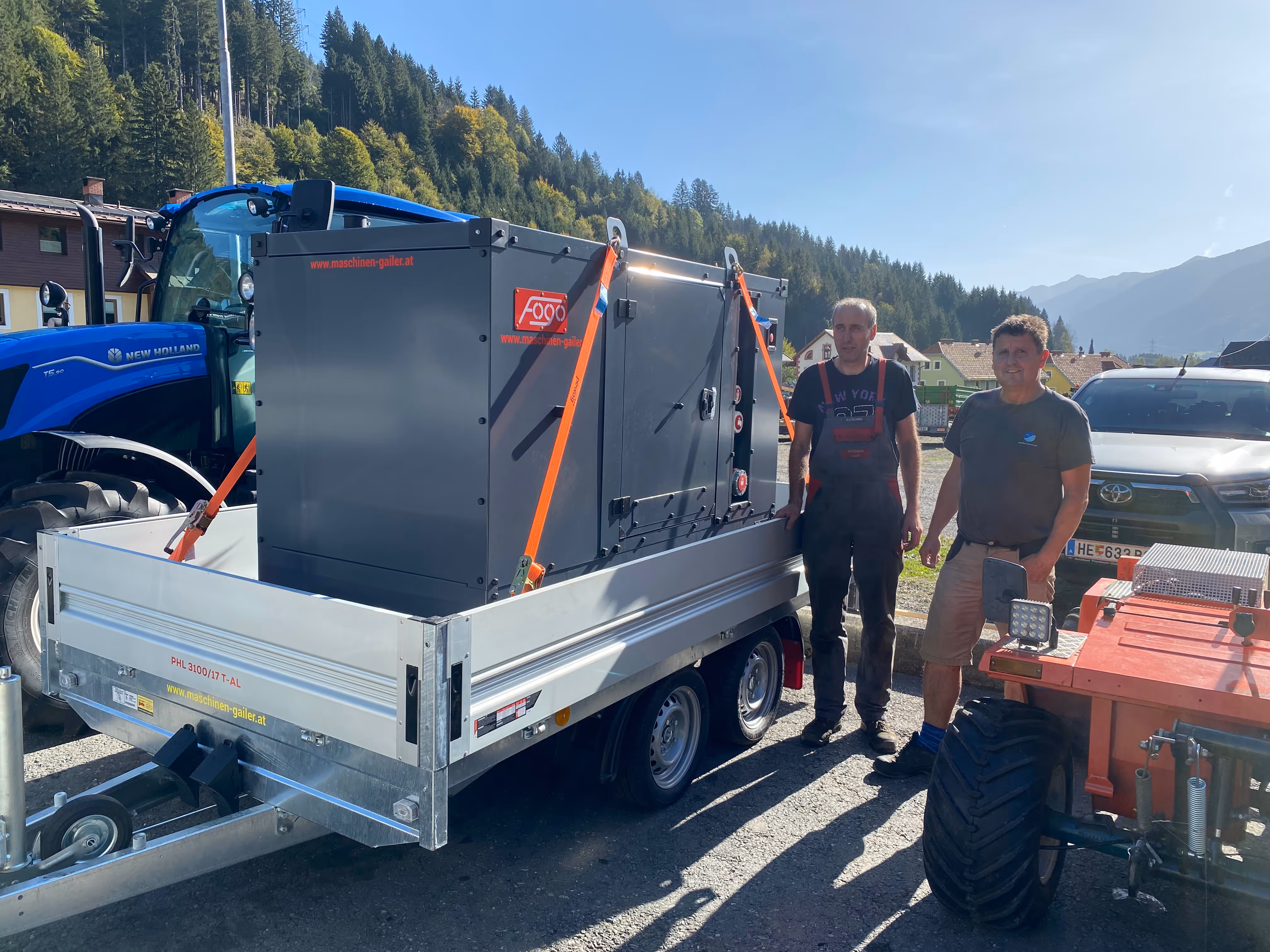 Übergabe FOGO Iveco Stromgenerator & PONGRATZ PKW Anhänger