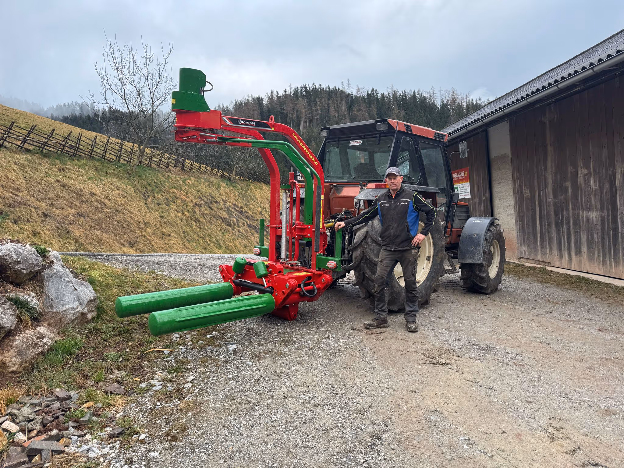 Übergabe Enorossi Rundballenwickler BW 100 EVO