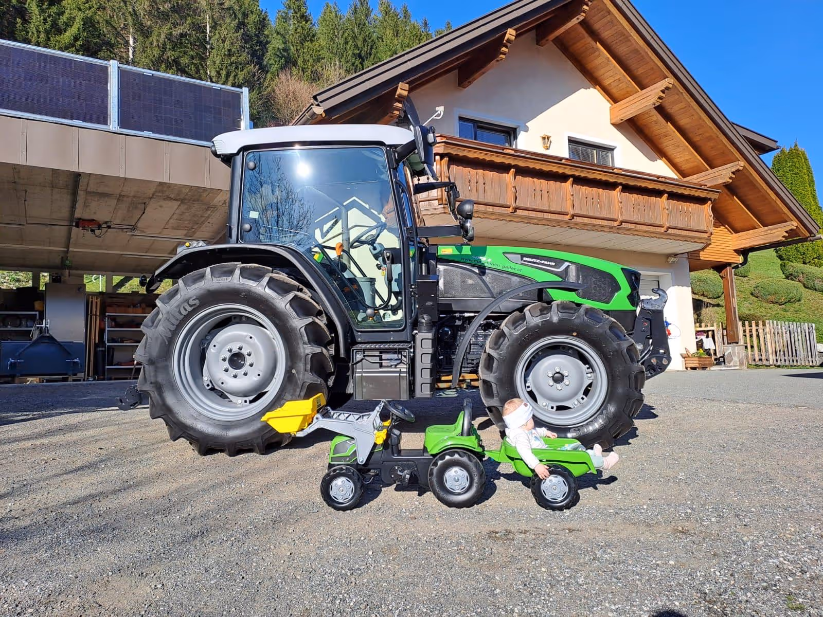 Übergabe Deutz-Fahr Traktor 5075 D Premium Stage V