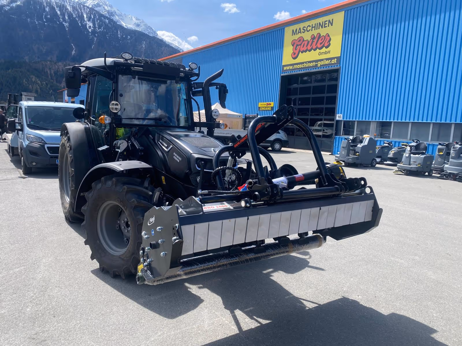 Übergabe Fliegl Mulchgerät SM Turbo 1800