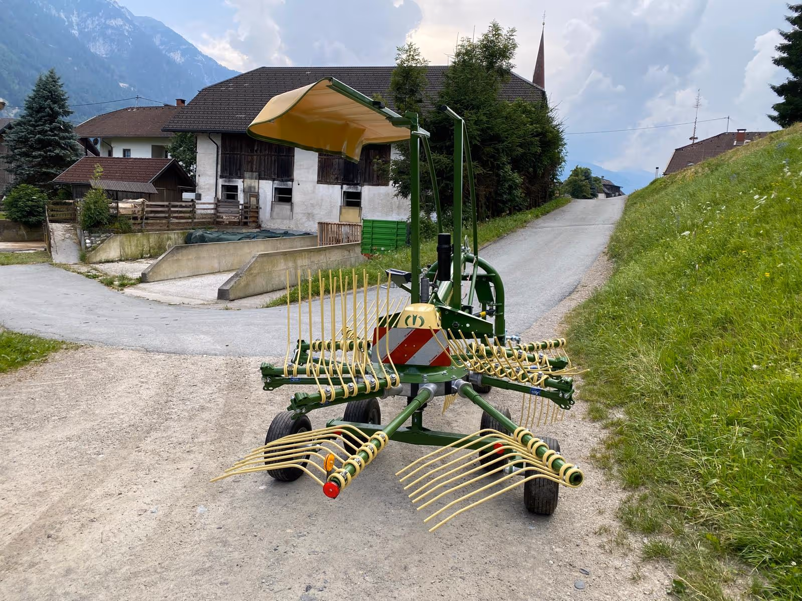Übergabe Krone Swadro S 380 Einkreiselschwader