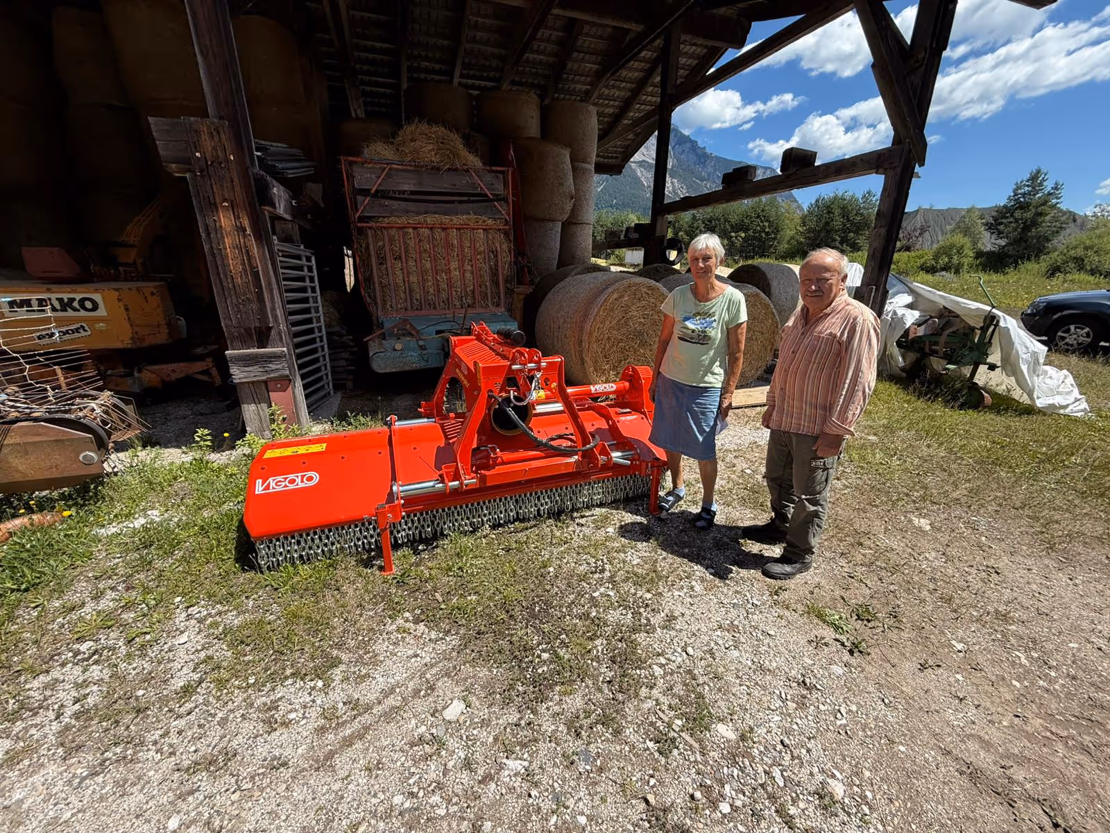 Übergabe Vigolo Front- Heckmulcher TX R/250