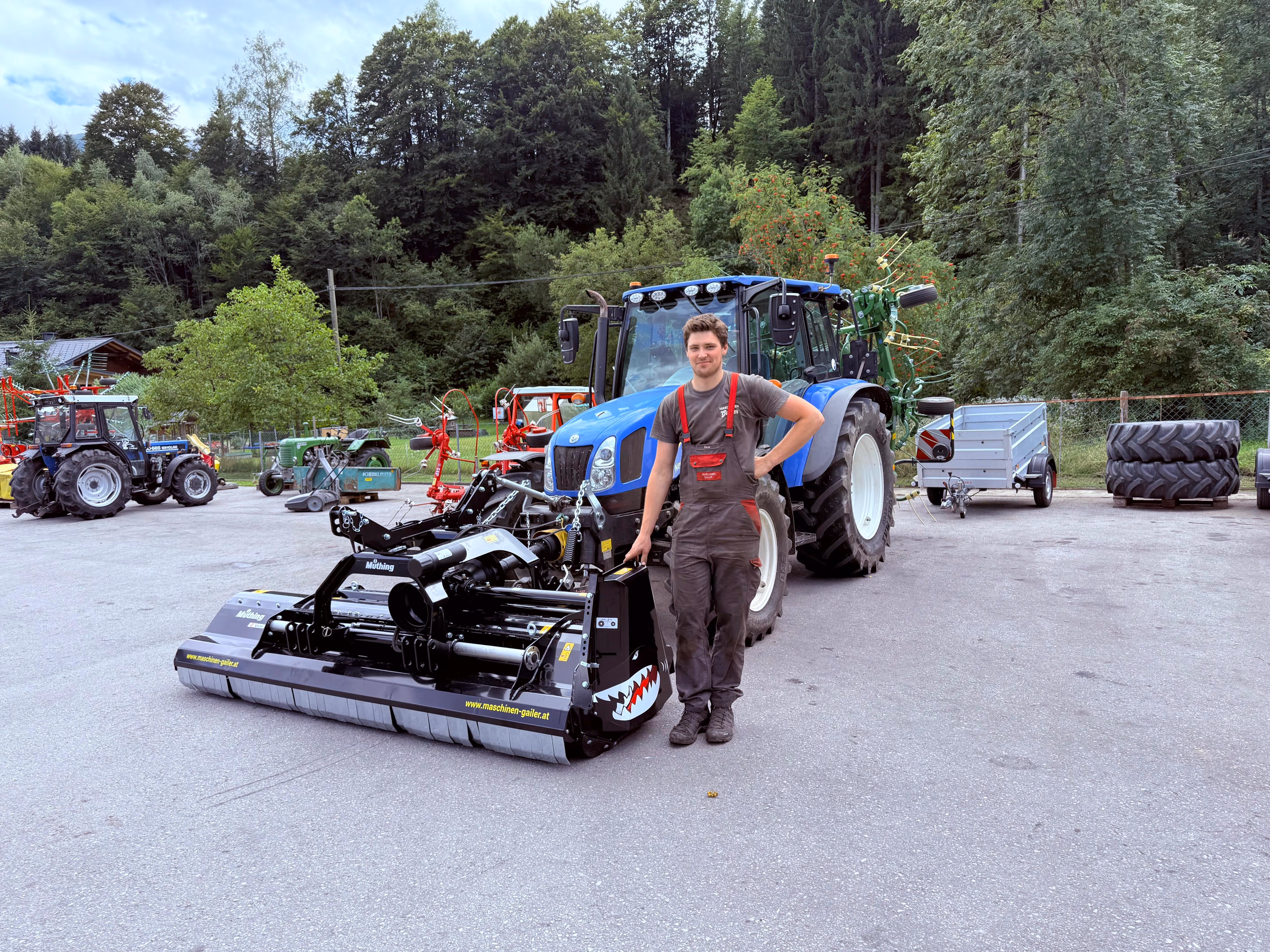 Übergabe Müthing Mulchgerät AlpinShark Vario 280