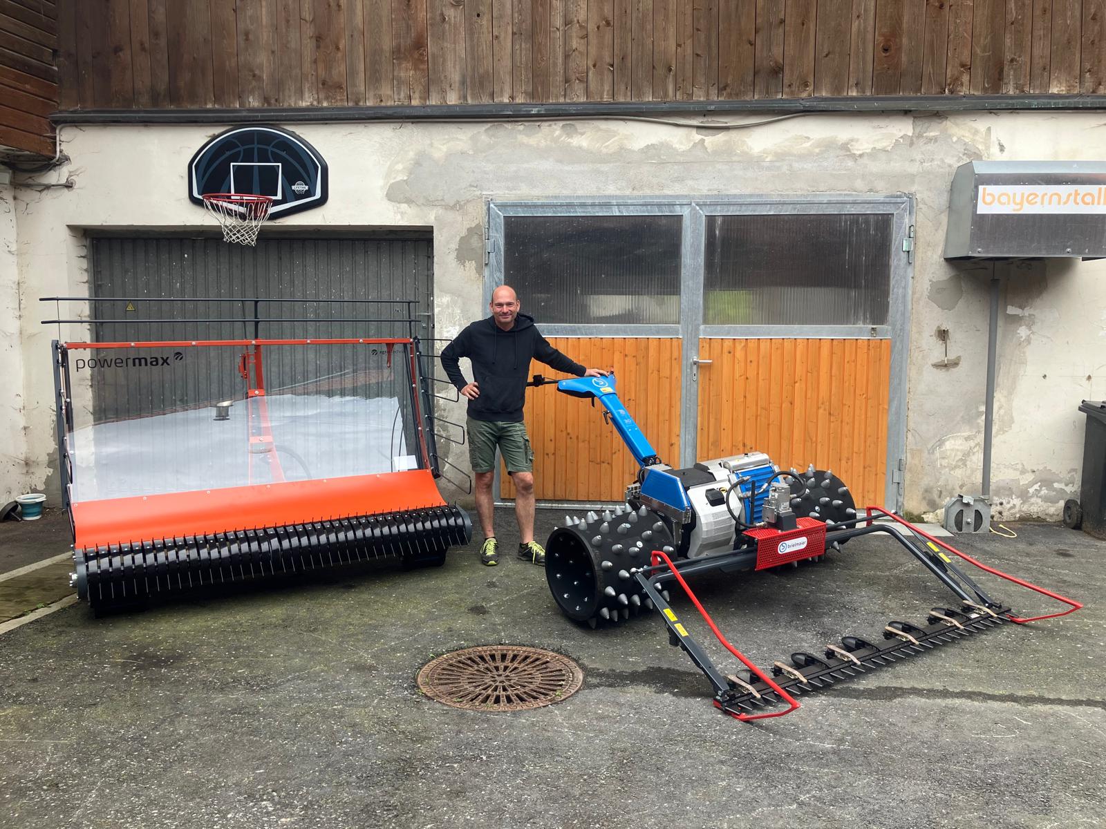 Übergabe Brielmaier Breitspurmäher Typ 29 & Seeber Heuschieber PowerMax 215cm