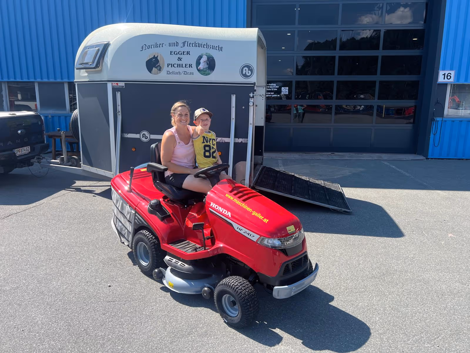 Übergabe Honda Rasentraktor HF 2417 HME