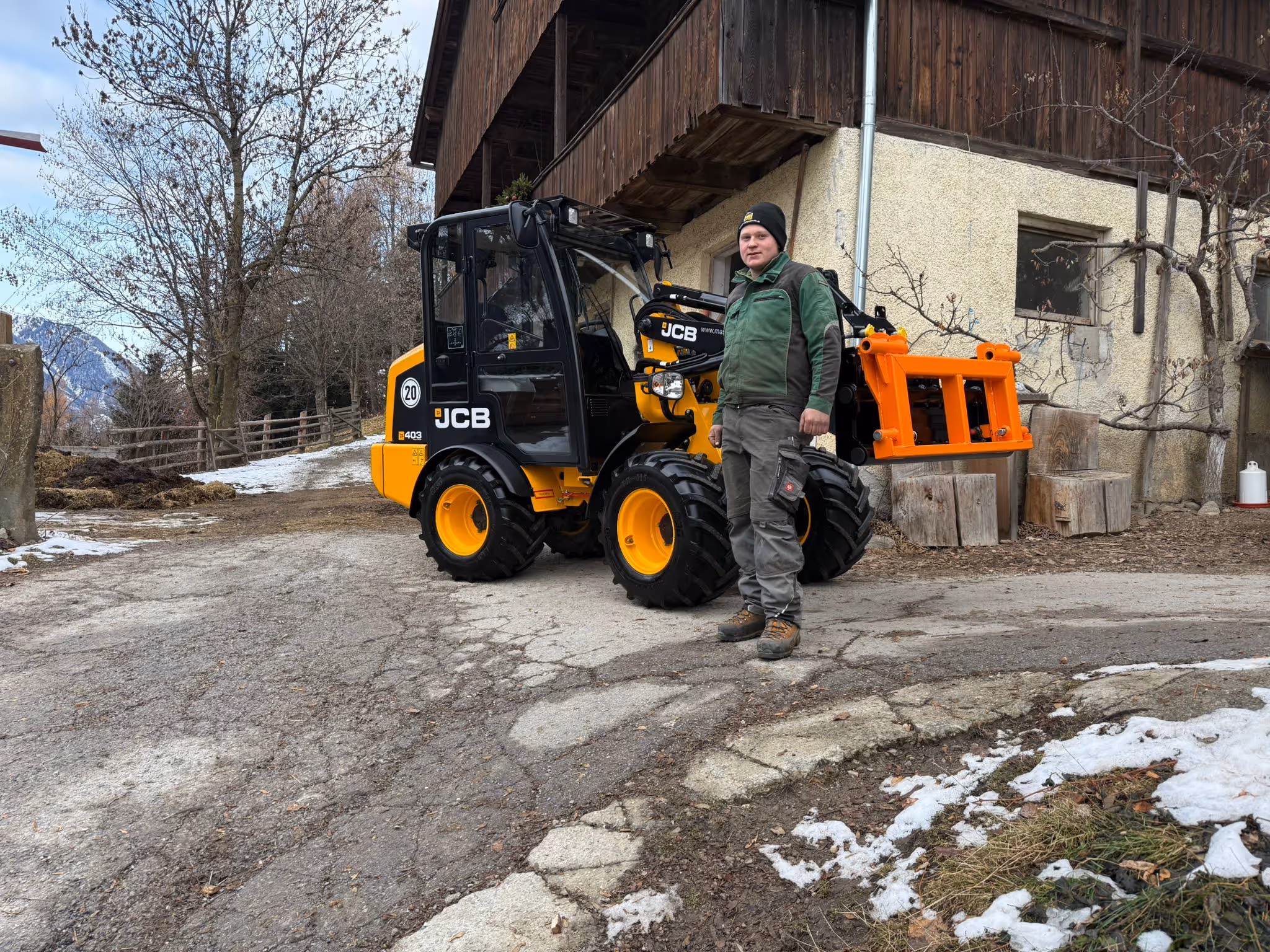 Übergabe JCB Hoflader 403 Agri