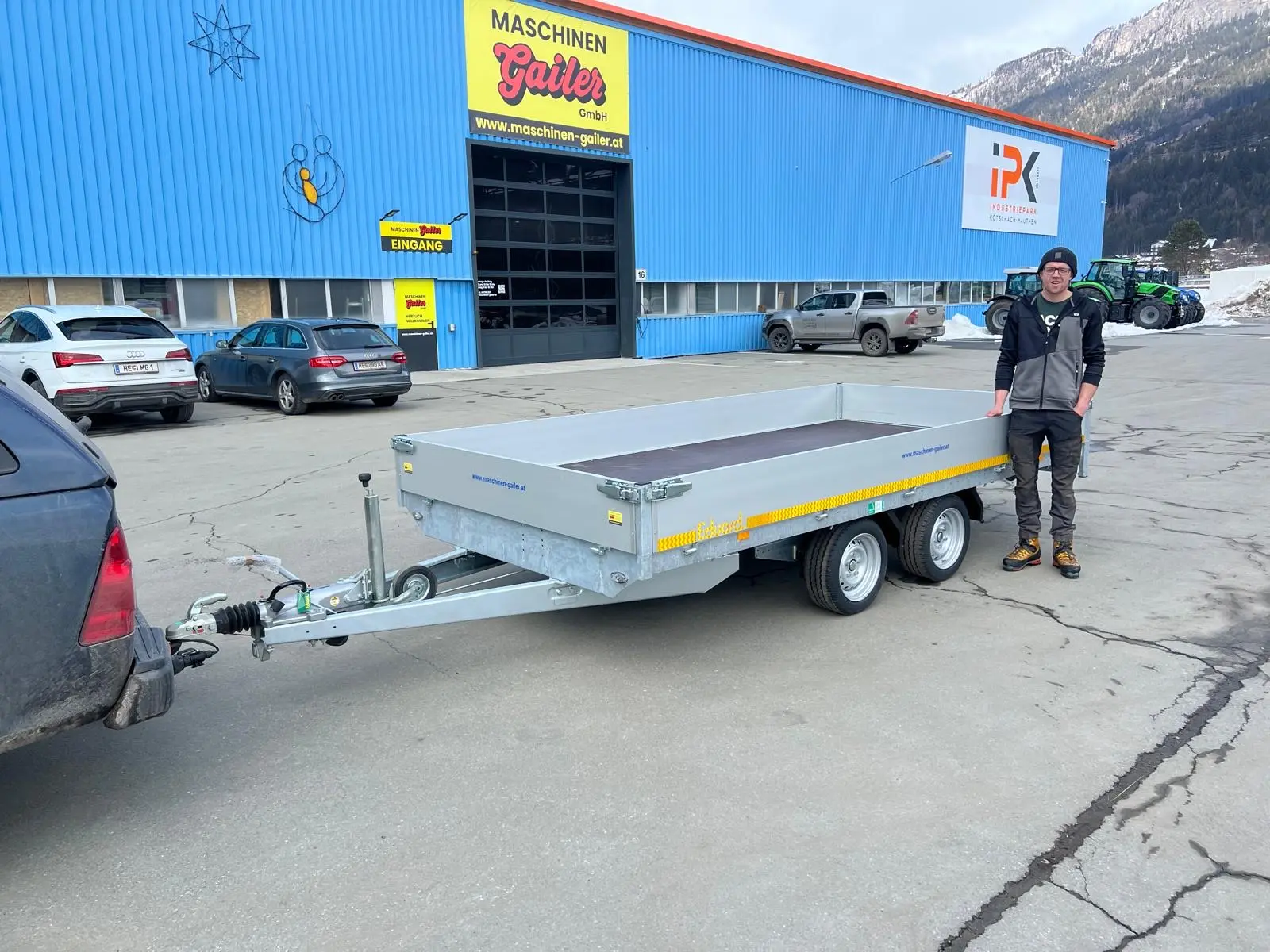 Übergabe Eduard Anhänger