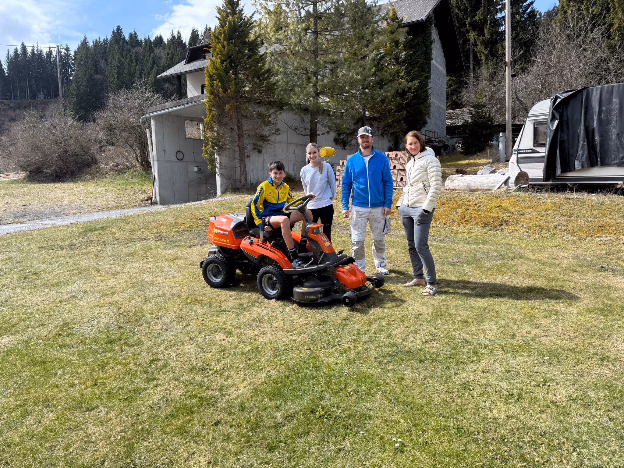 Übergabe Husqvarna Rider R216 T AWD