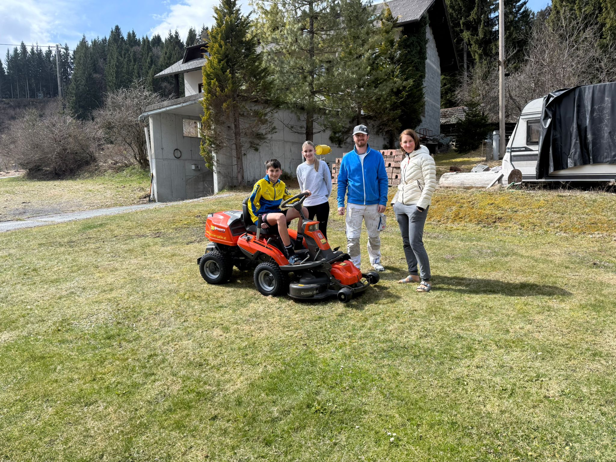 Übergabe Husqvarna Rider R216 T AWD