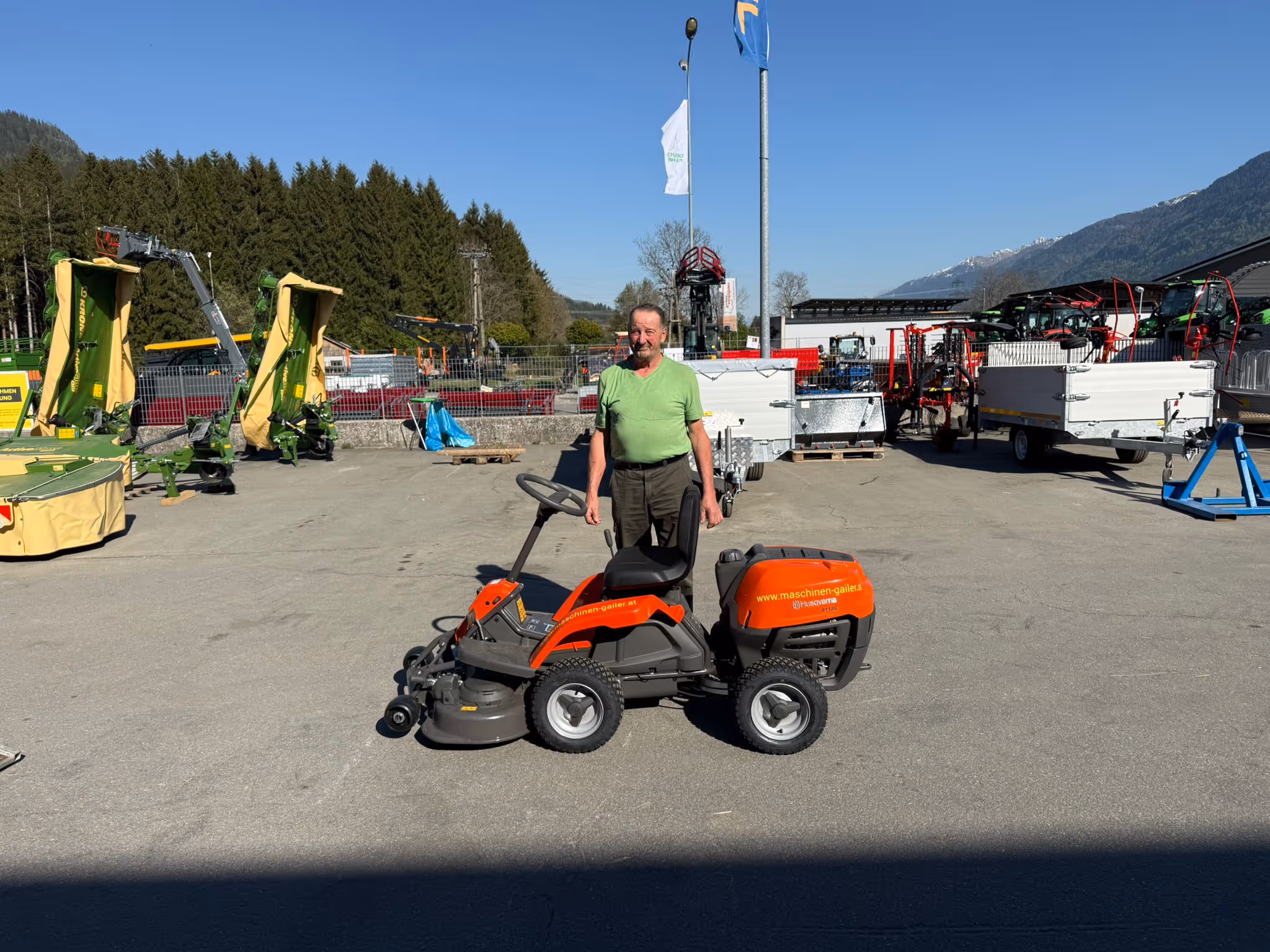 Übergabe Husqvarna Rider R 122 C