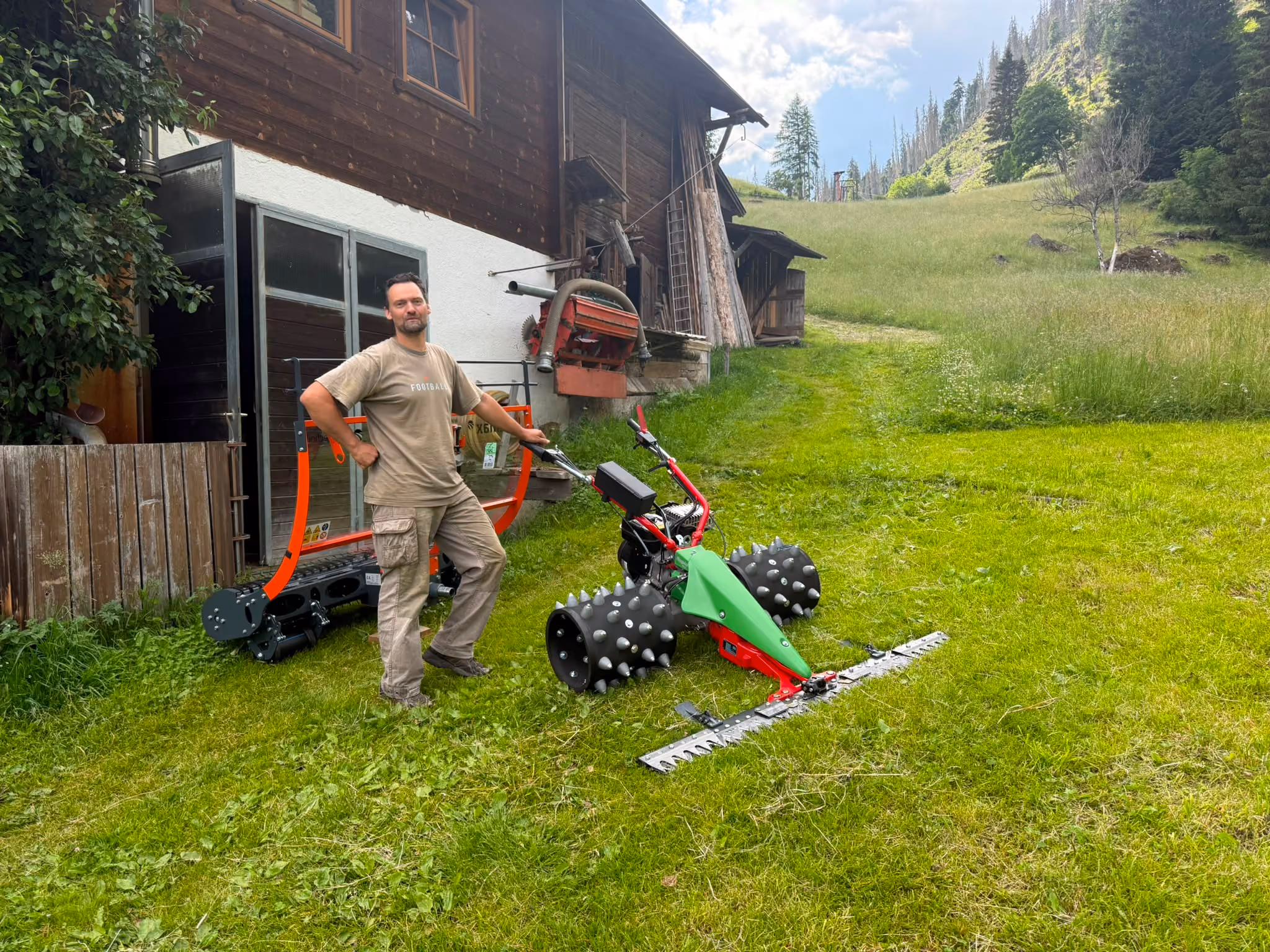 Übergabe Rapid Motormäher Rex mit Seeber Heuschieber LightMax 175