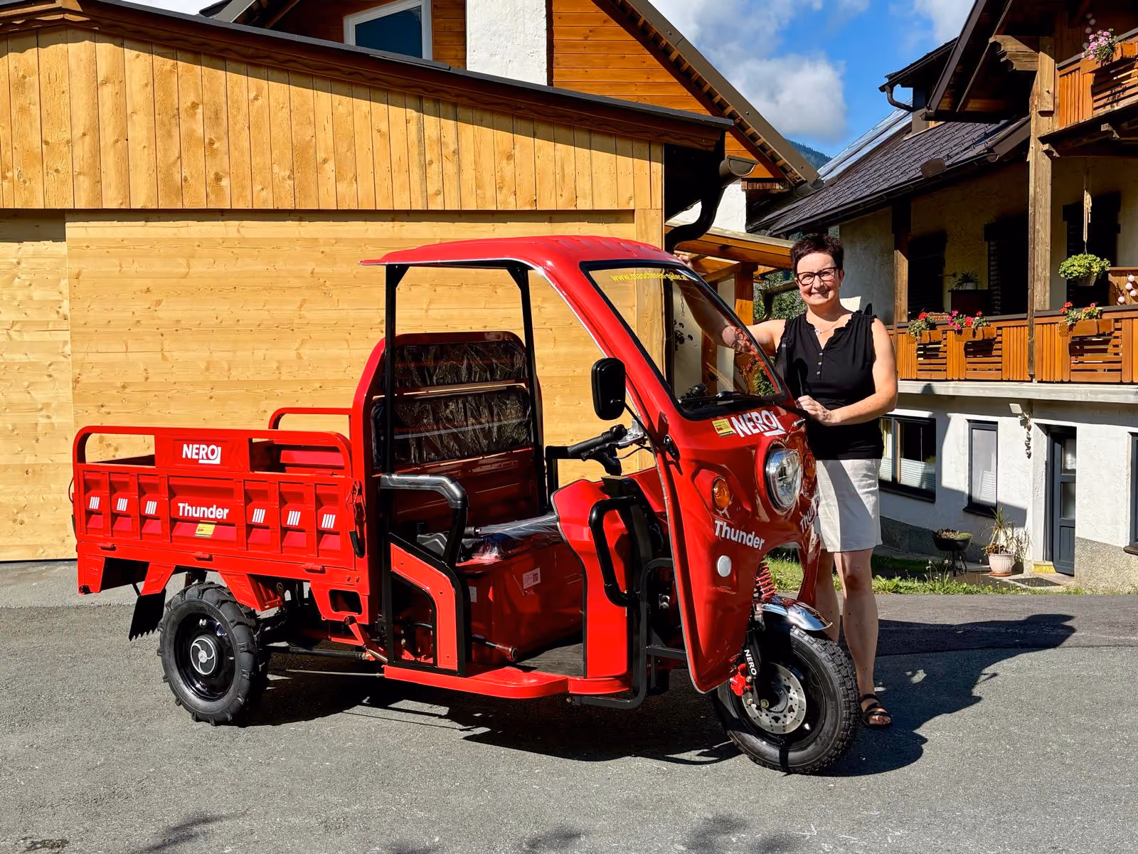 Übergabe Nero Thunder Tuk Tuk
