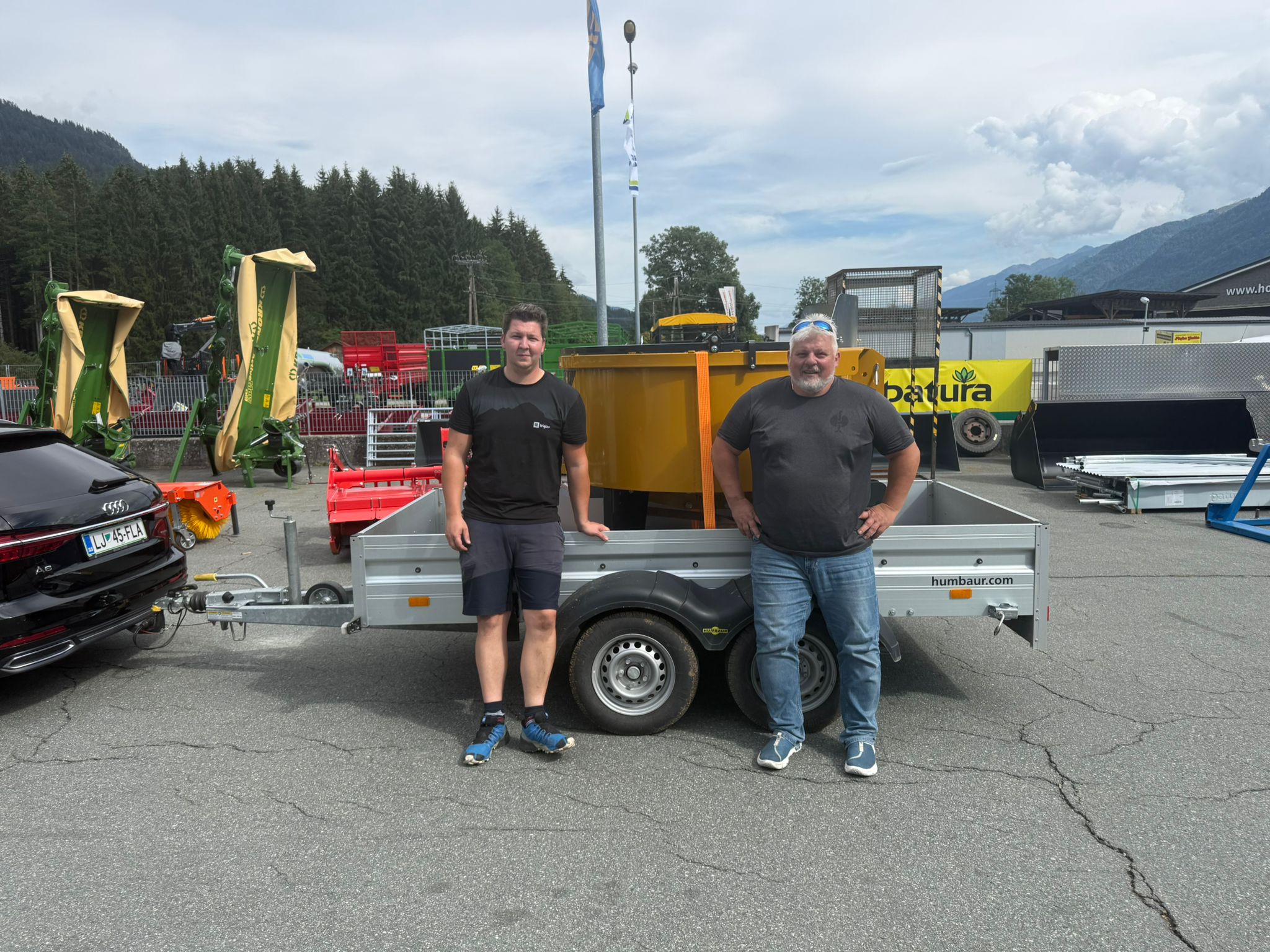 Übergabe Mammut Betonmischer TM150