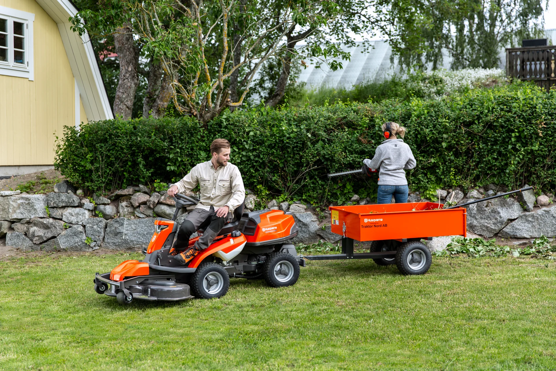 Husqvarna Rider für die professionelle Grünflächenpflege