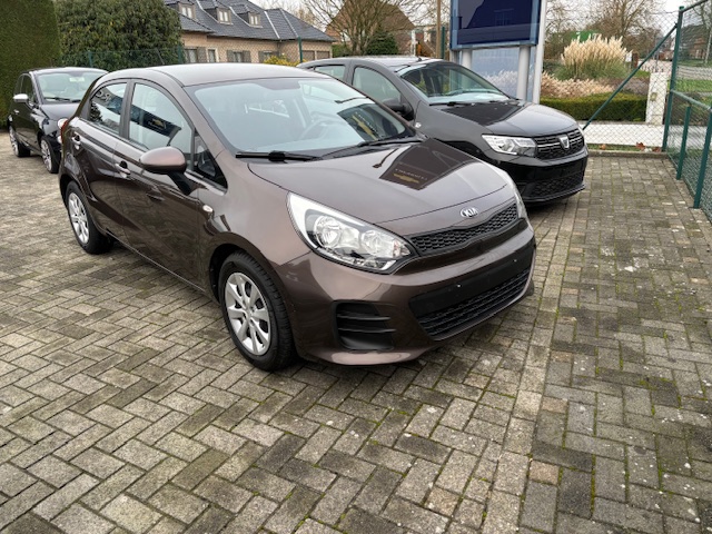 KIA RIO /KEURING VERKOOP MET CARPASS