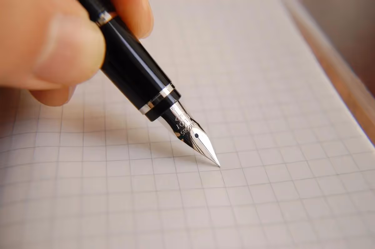 Unterschrift auf Papier