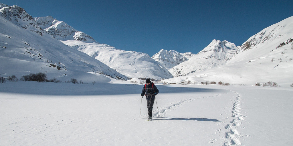 Pratiquer les raquettes pour conserver la montagne