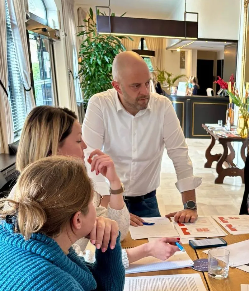 Geweldig nieuws! Onze 20 enthousiaste deelnemers aan de 'basisopleiding erkend bemiddelaar' zijn geslaagd.