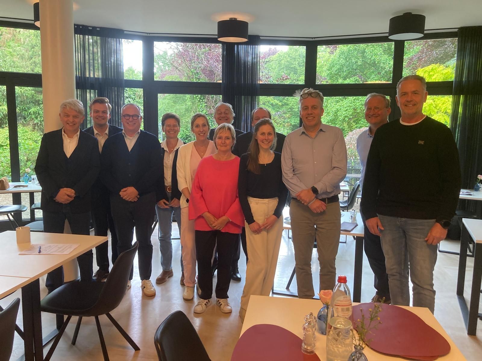 Bij Pro Mediation worden bruggenbouwers gevormd.